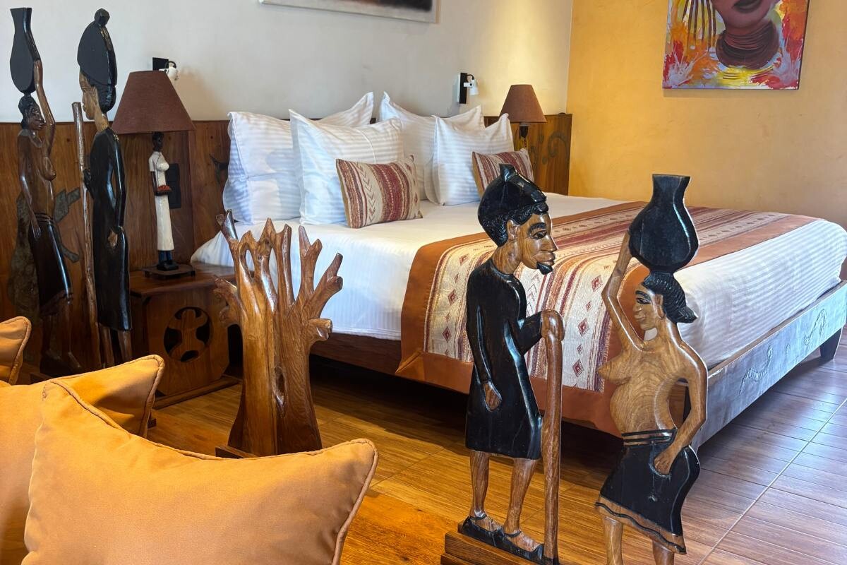Royal Horizons Baobab Suite