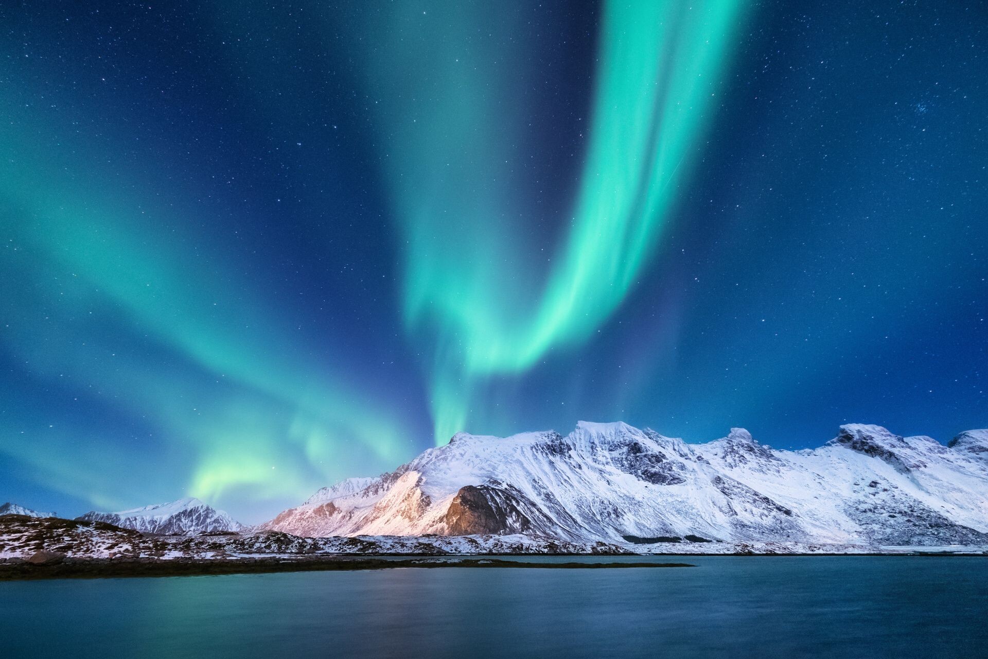 1Nordlicht_AdobeStock_194812119