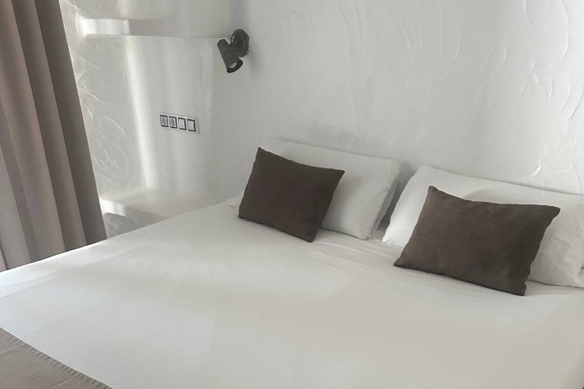 Bett im Hotelzimmer