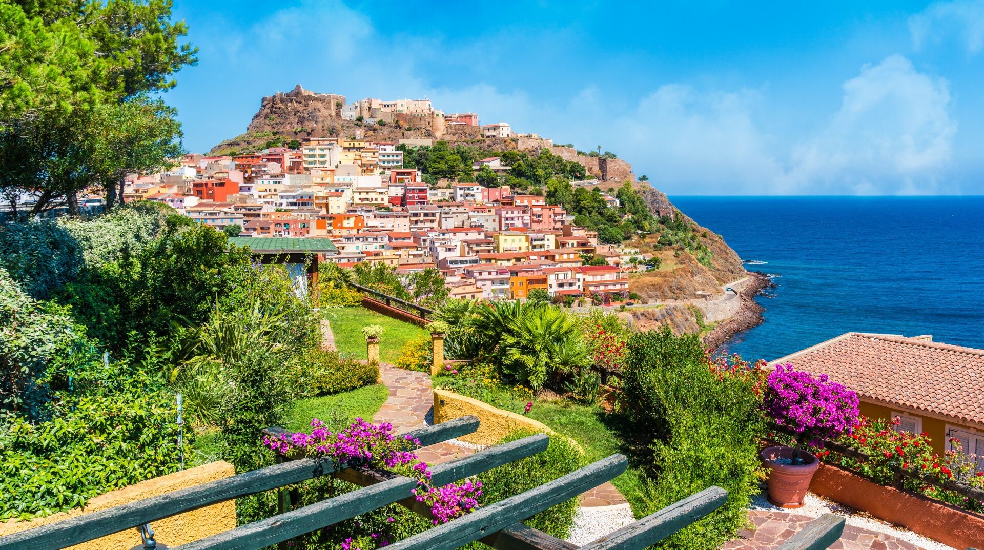 1Castelsardo_AdobeStock_236644614_1
