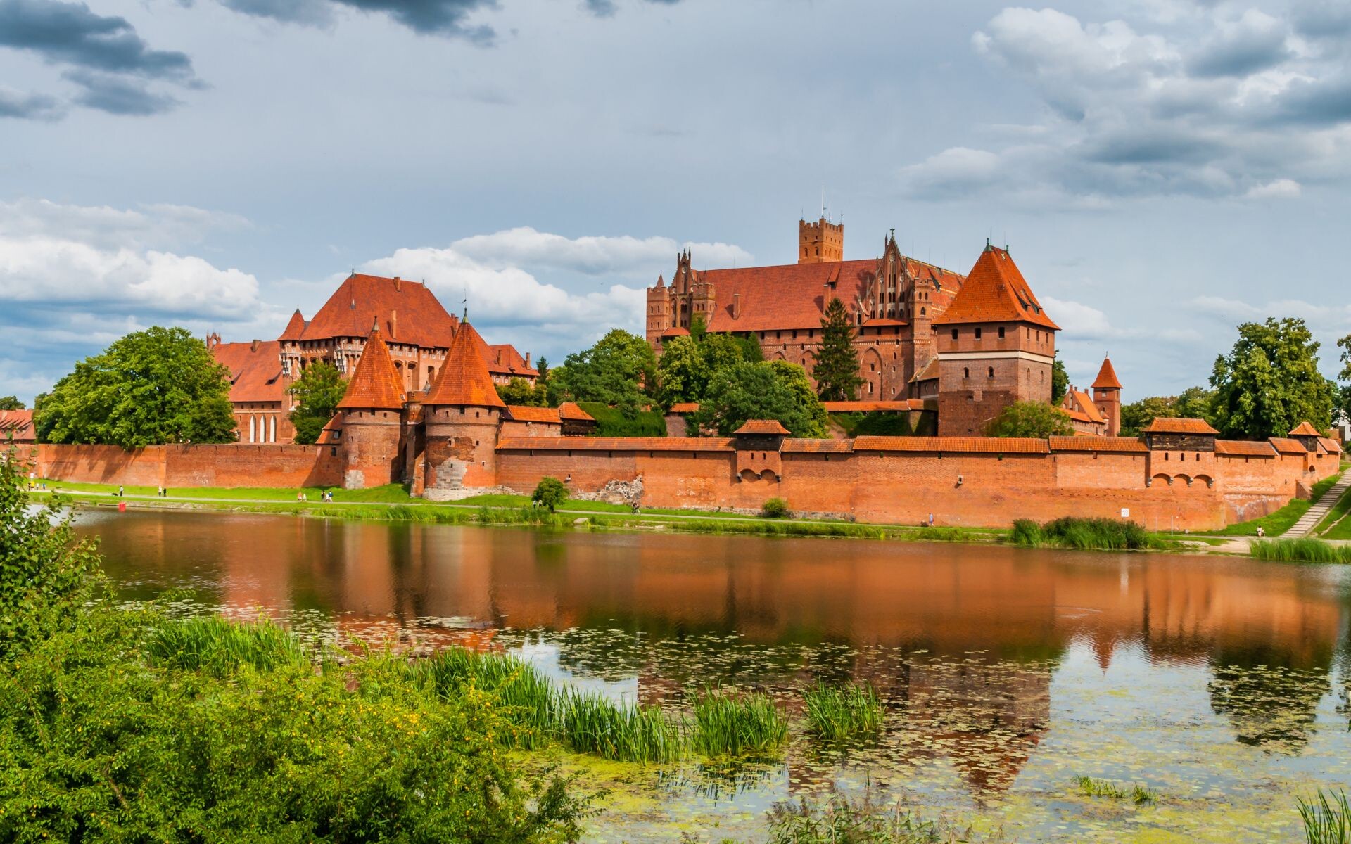 1AdobeStock_128281951