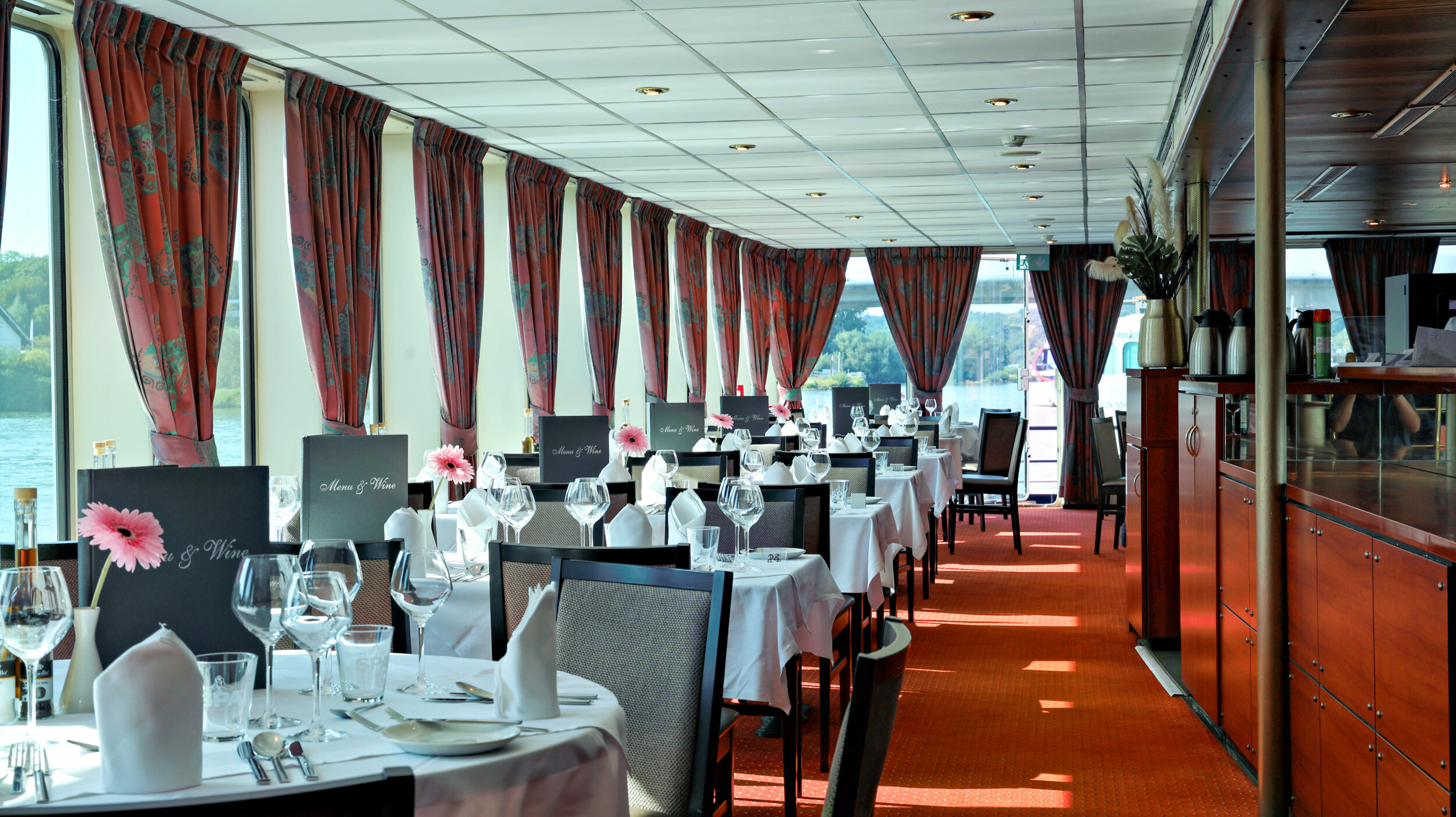 Dutch_Grace_Restaurant-1.jpg