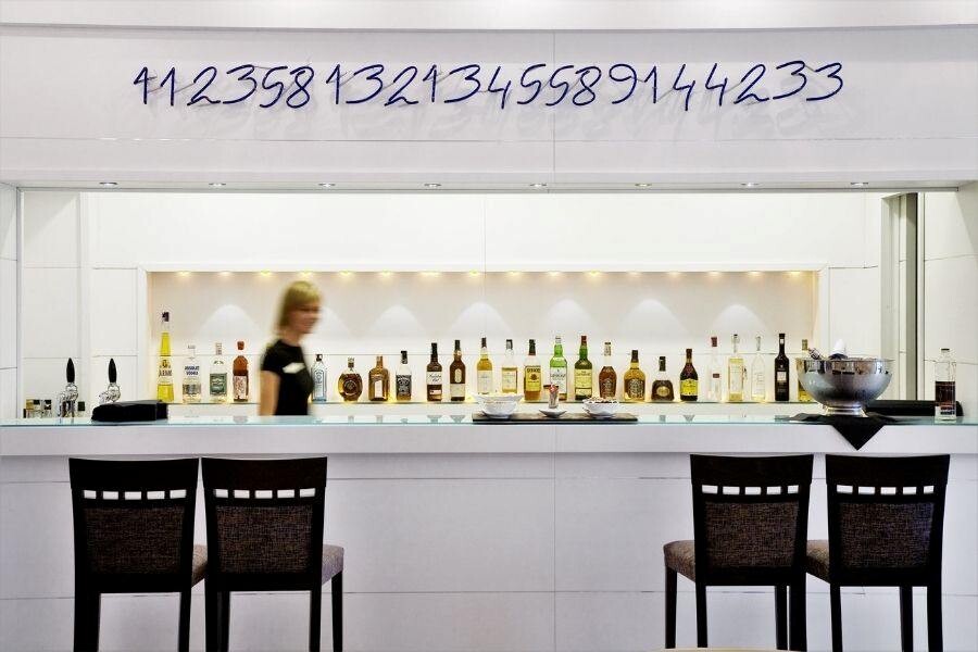 Hotel_momento_AHR_Baja_bar_web.jpg