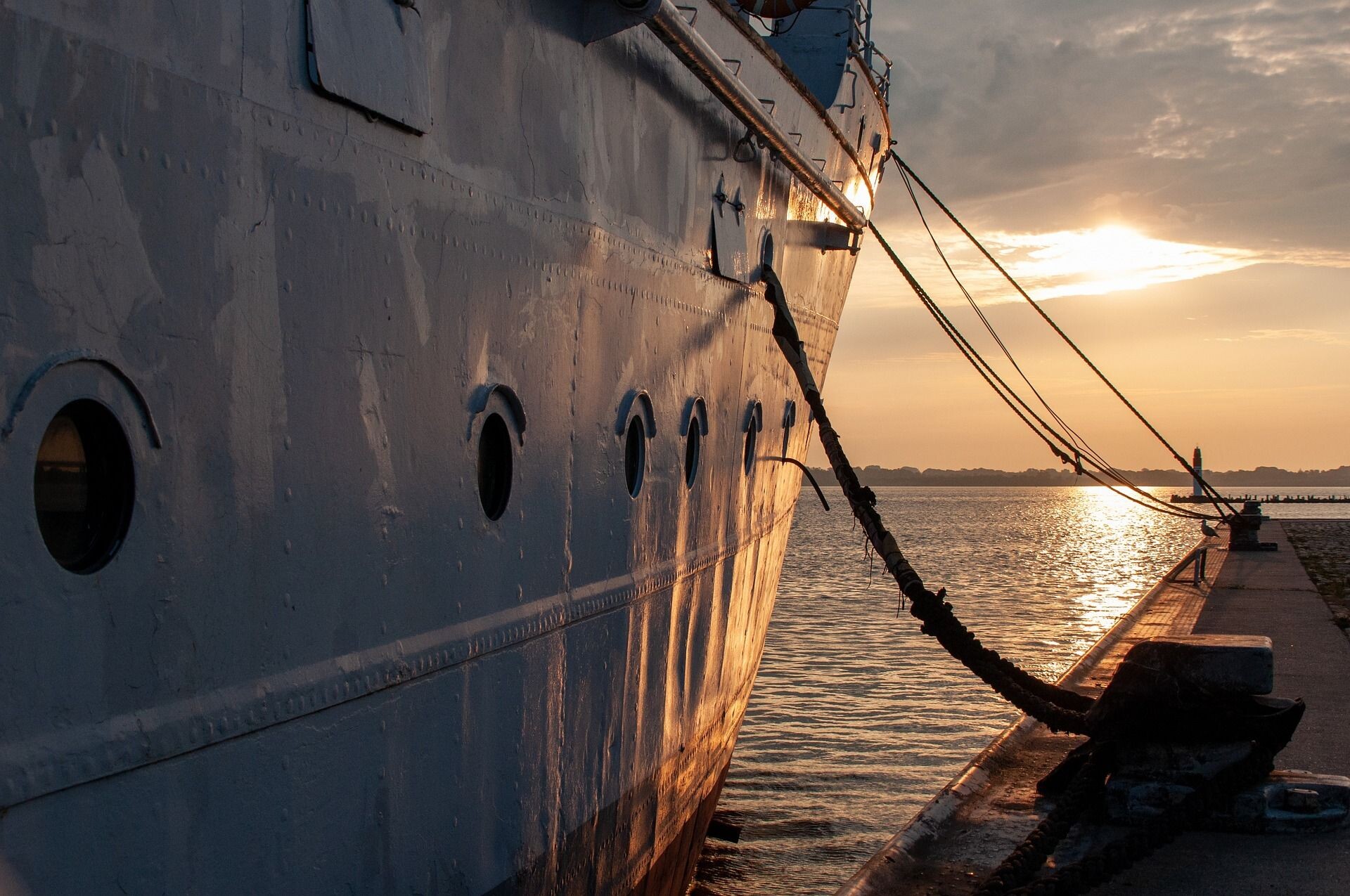 ship-7394364_1920 ship-7394364_1920