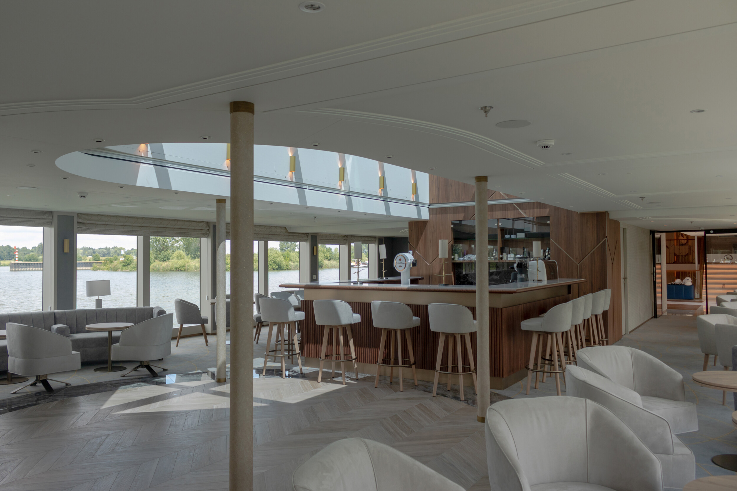 tintoretto_lounge_03.jpg