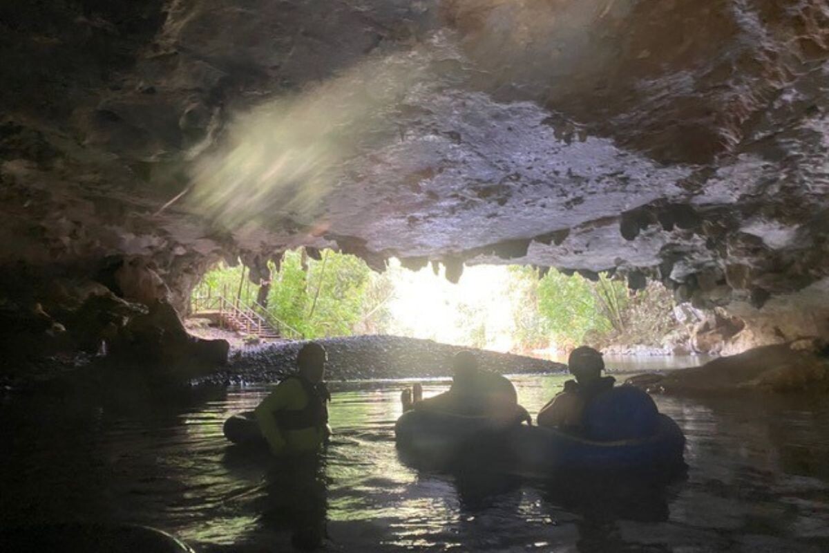 Höhlen in Belize