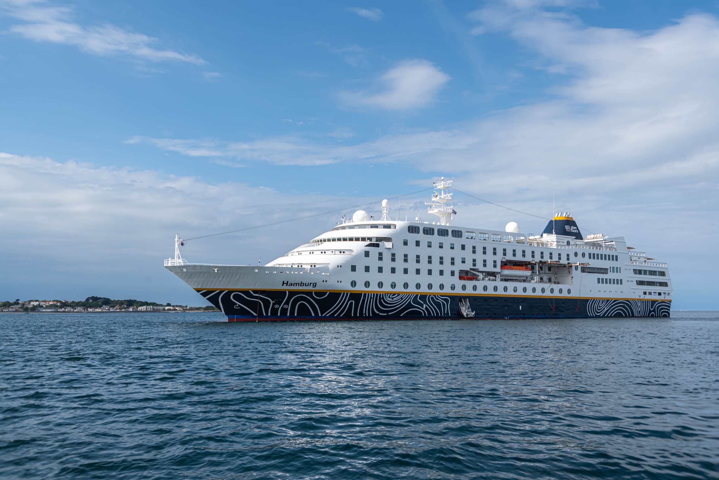 RS55827_St.PeterPortKMG_3534.jpg