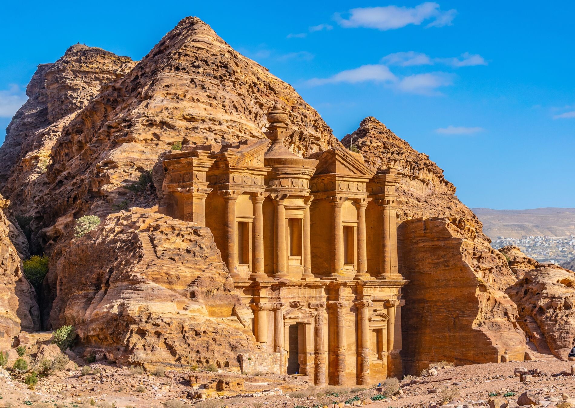 1Petra_AdobeStock_253666698_1